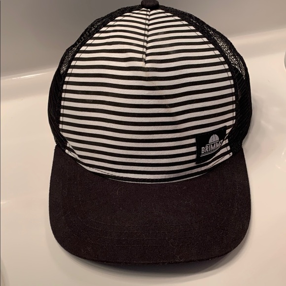 Brimmz Black and White Striped Cap - Picture 1 of 4